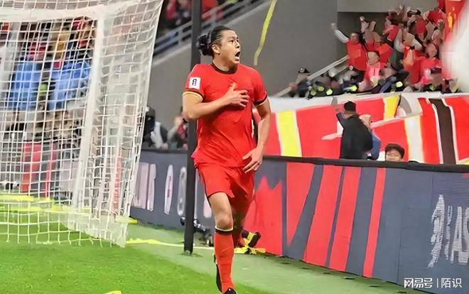 岁的邹德海, 雷斯肩上的